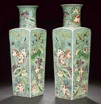 19th century A pair of famille verte square section vases